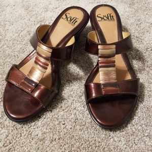 Sofft patent leather sandals